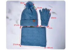 Ensemble bonnet à pompon, écharpe et gants tactiles femme