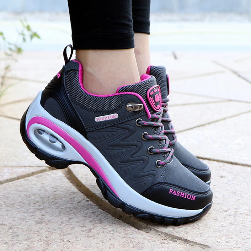 Chaussures de marche femme à plateforme