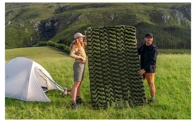 Matelas gonflable de randonnée à pompe intégrée