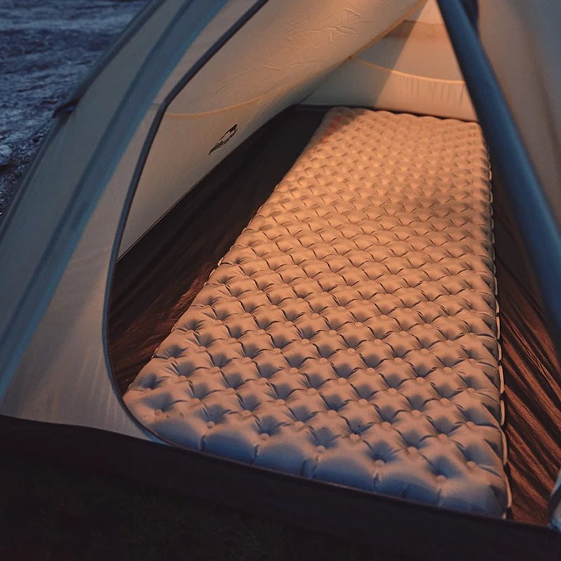 matelas de camping gonflable et léger