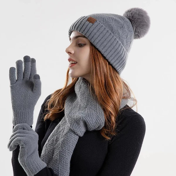 Ensemble bonnet à pompon, écharpe et gants tactiles femme