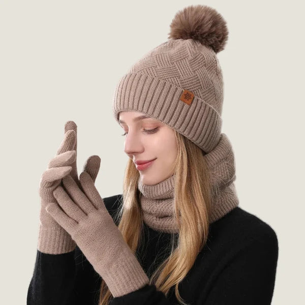 Ensemble bonnet à pompon, tour de cou et gants tactiles